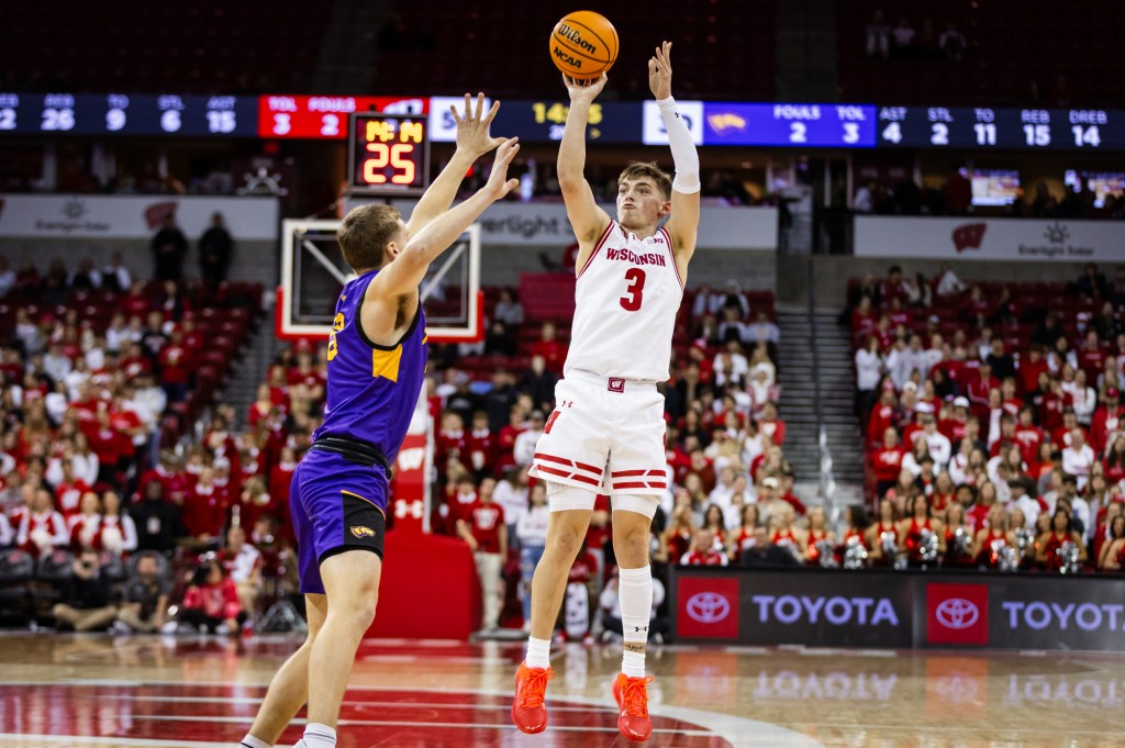 A photo of Connor Essegian shooting for the Wisconsin Badgers basketball team.